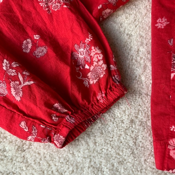 Universal Thread Red Cotton Floral Top - Picture 4 of 5